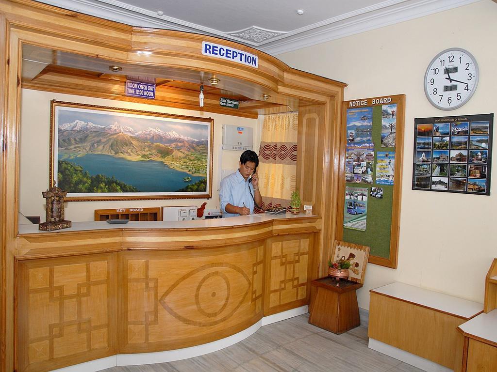 Hotel Blue Heaven ポカラ エクステリア 写真